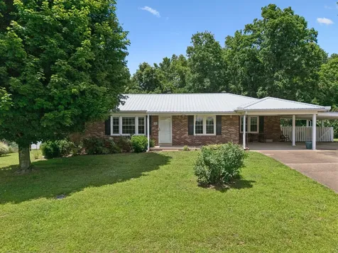 708 Hickory Street Centerville TN 37033