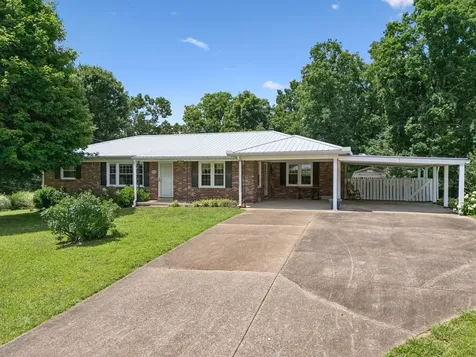 708 Hickory Street Centerville TN 37033