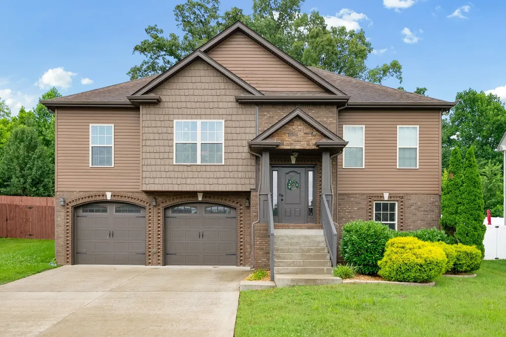 1284 Viewmont Drive Clarksville TN 37040