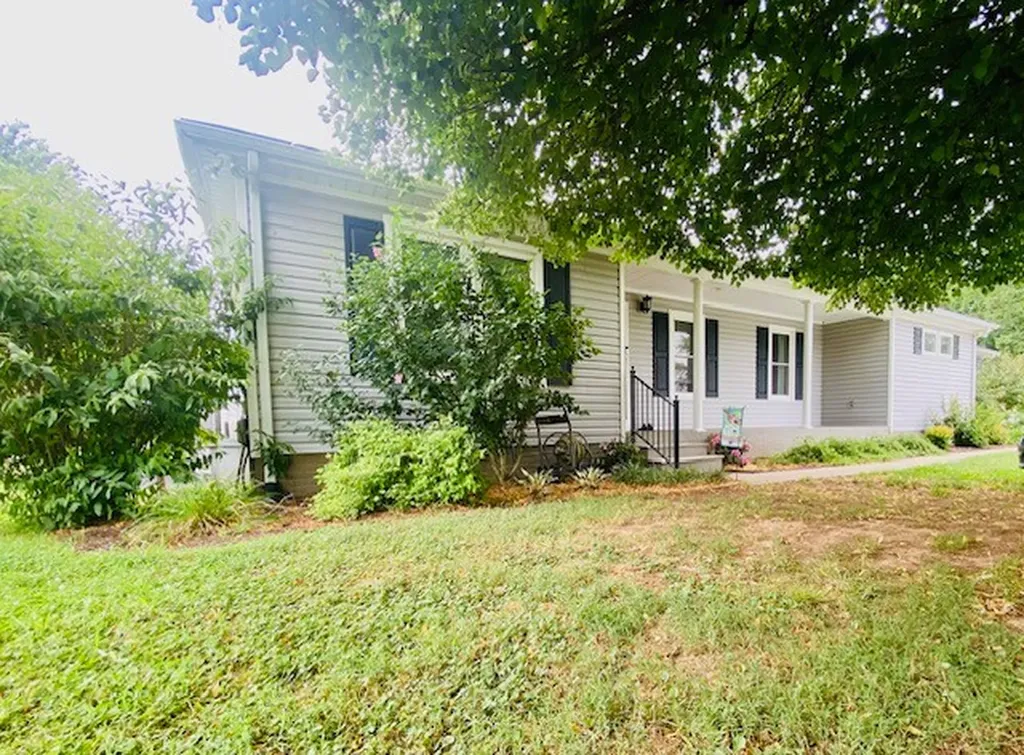 249 Walnut Grove Road Christiana TN 37037
