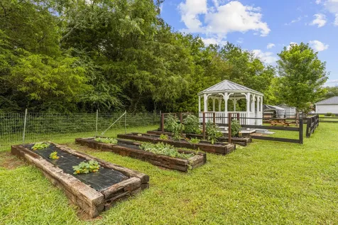 249 Walnut Grove Road Christiana TN 37037