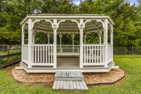 249 Walnut Grove Road Christiana TN 37037