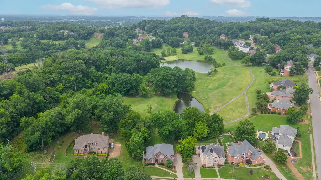 127 Country Hills Drive Hendersonville TN 37075