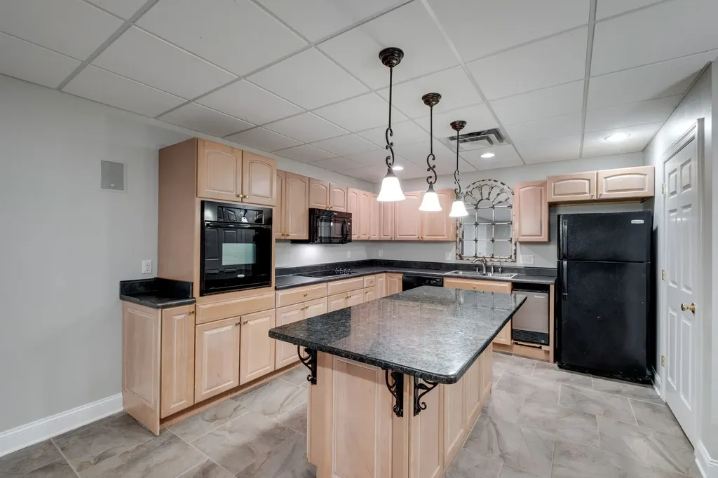 127 Country Hills Drive Hendersonville TN 37075