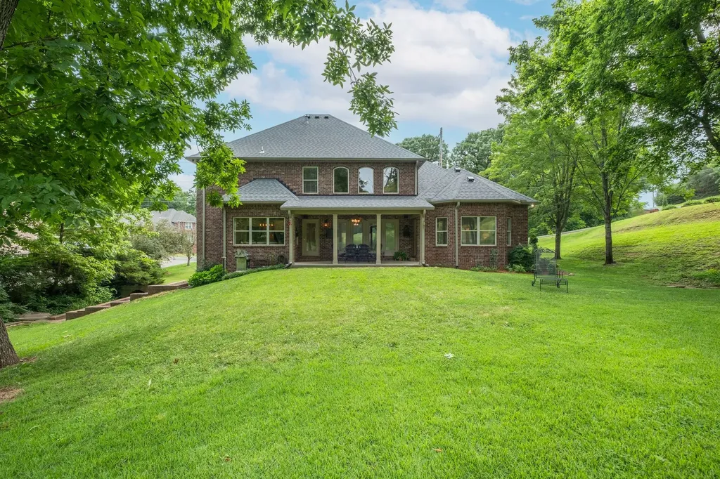 127 Country Hills Drive Hendersonville TN 37075