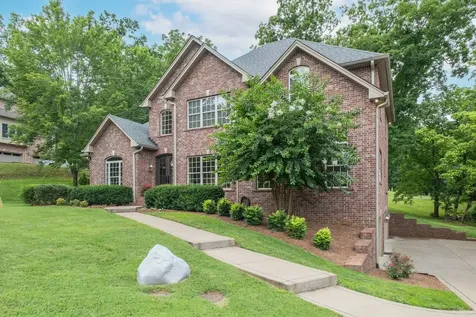 127 Country Hills Drive Hendersonville TN 37075