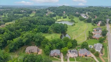 127 Country Hills Drive Hendersonville TN 37075