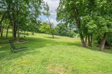 127 Country Hills Drive Hendersonville TN 37075