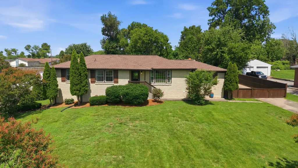 133 Clearview Circle Hendersonville TN 37075