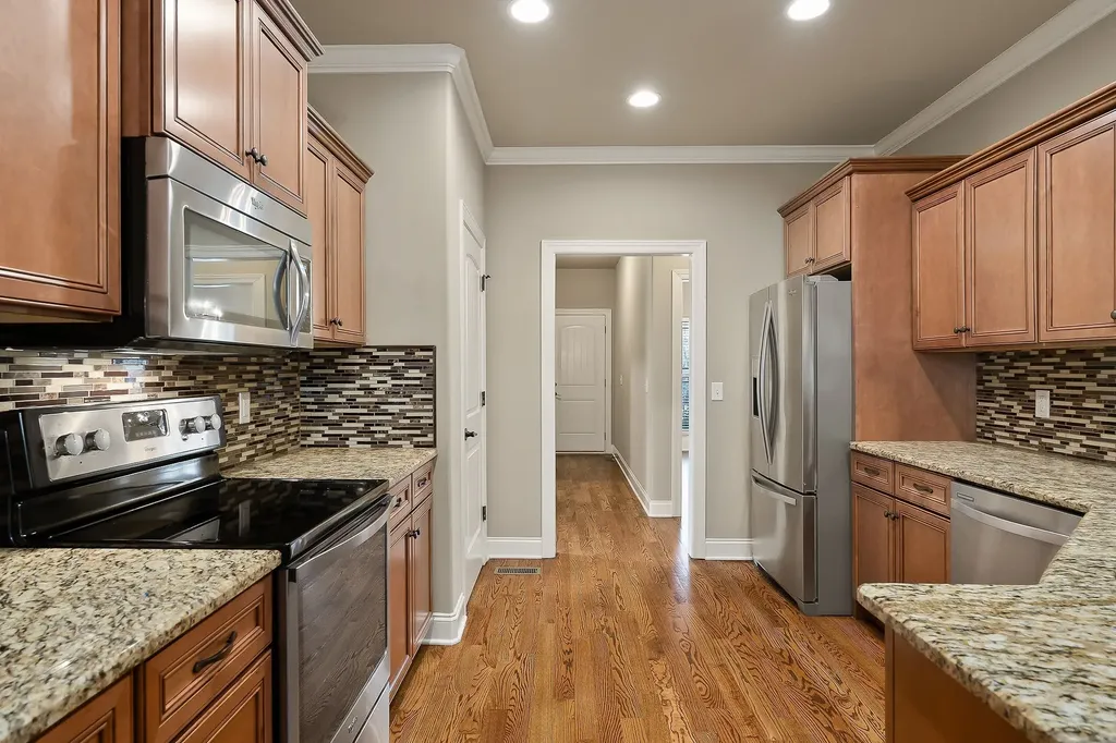 139 Chestnut Oak Avenue Smithville TN 37166