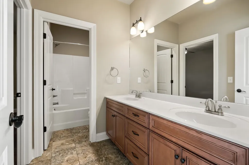 139 Chestnut Oak Avenue Smithville TN 37166