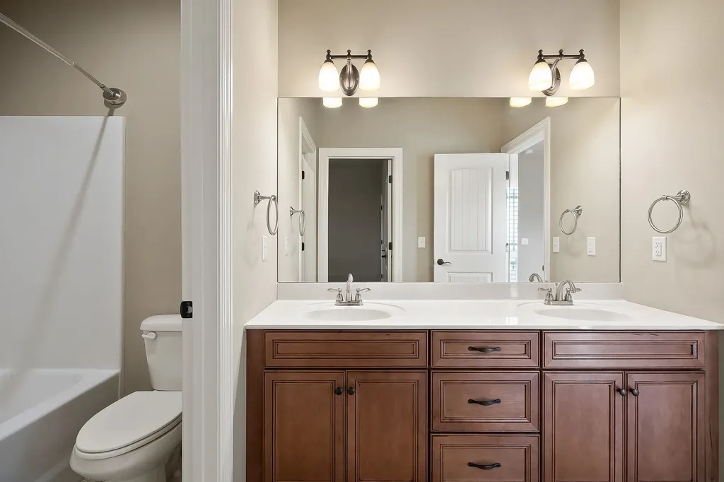 139 Chestnut Oak Avenue Smithville TN 37166