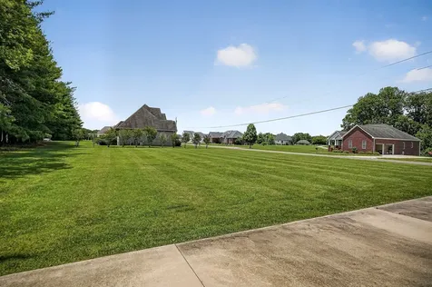 139 Chestnut Oak Avenue Smithville TN 37166