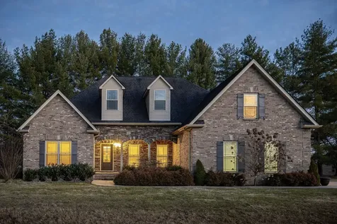 139 Chestnut Oak Avenue Smithville TN 37166