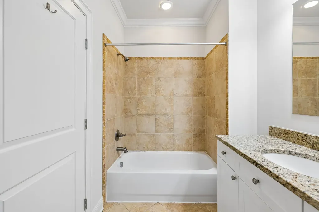 2110 Acklen Avenue Nashville TN 37212