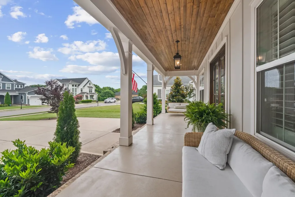 994 Spruce Ridge Lane Spring Hill TN 37174