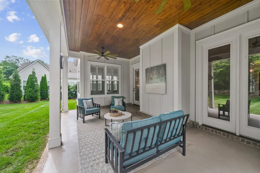 994 Spruce Ridge Lane Spring Hill TN 37174