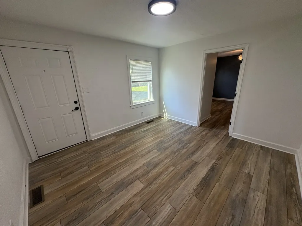 1909 10th Ave, N Nashville TN 37208