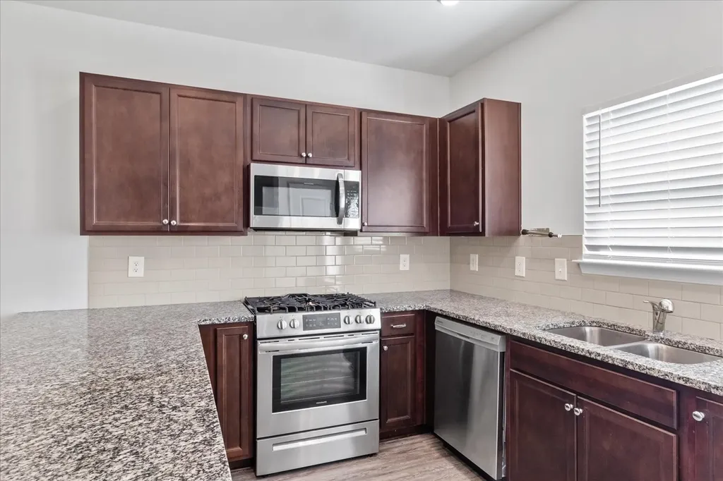 2246 Zeva Circle Columbia TN 38401