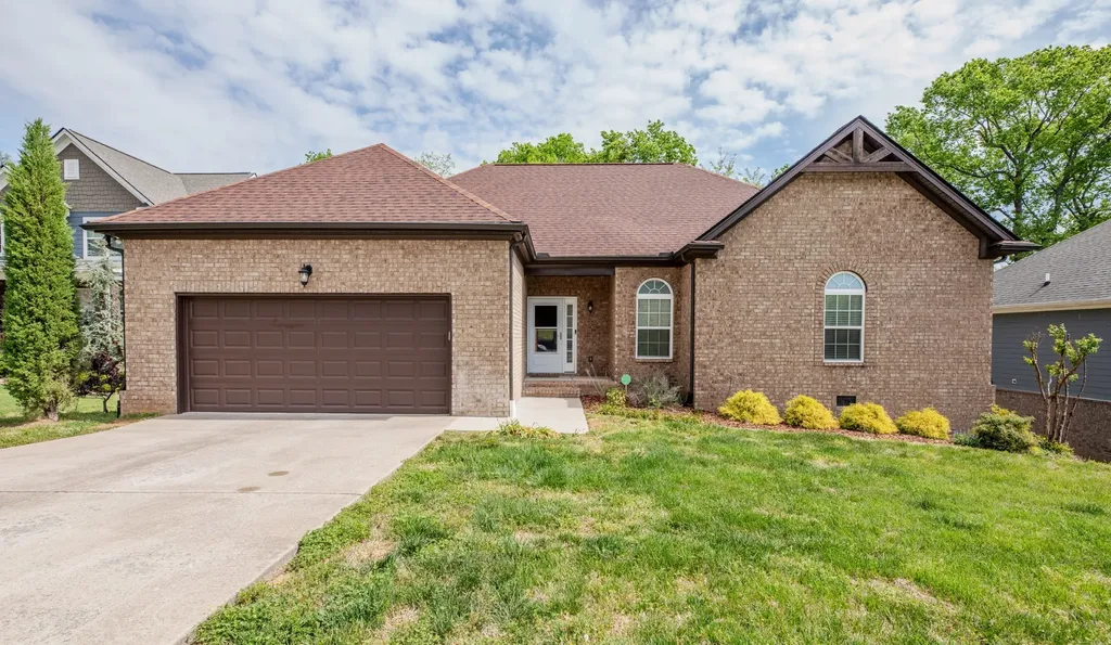 813 Tanager Place Lebanon TN 37087