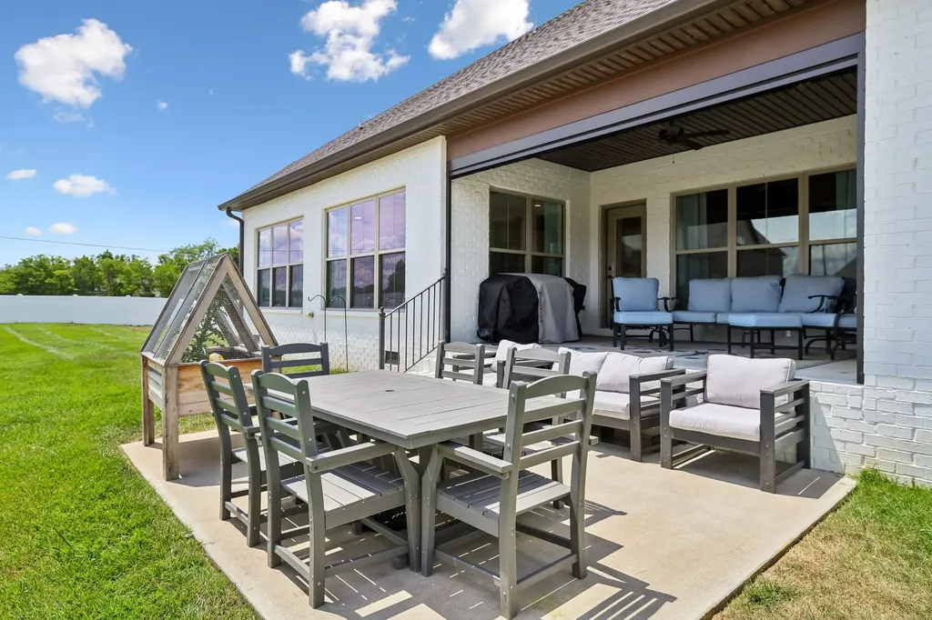 2729 Carousel Drive Murfreesboro TN 37128