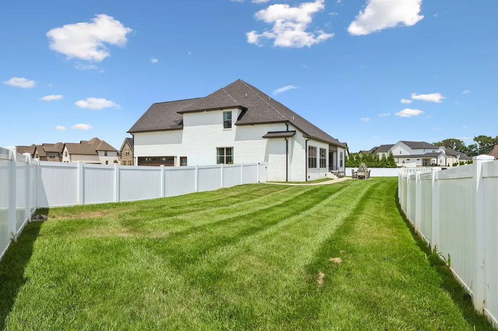 2729 Carousel Drive Murfreesboro TN 37128