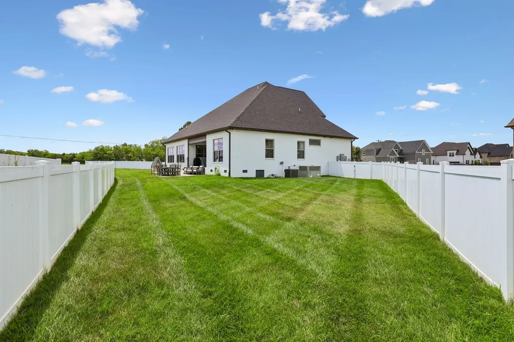 2729 Carousel Drive Murfreesboro TN 37128