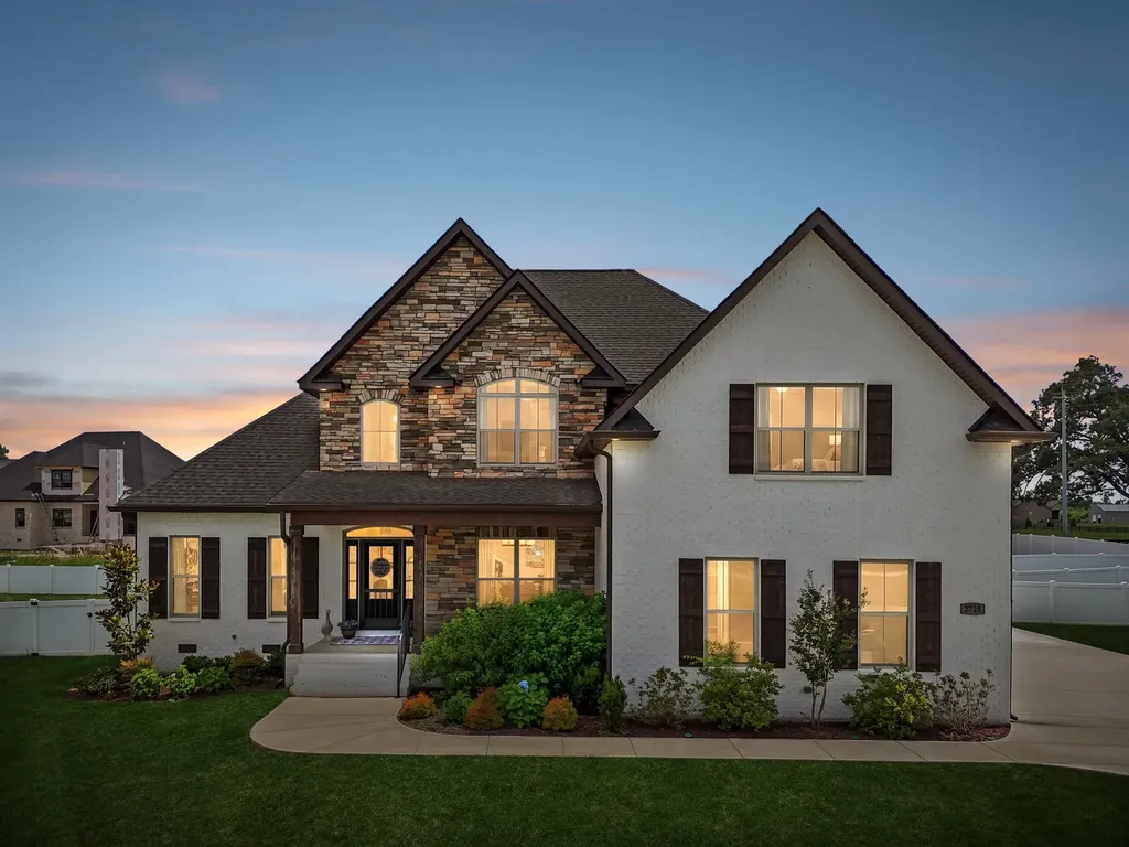 2729 Carousel Drive Murfreesboro TN 37128