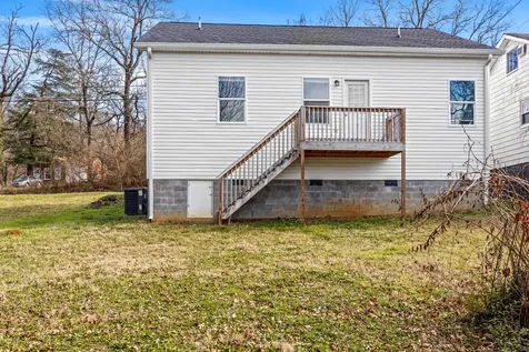 1213 N Chamberlain Avenue Chattanooga TN 37406