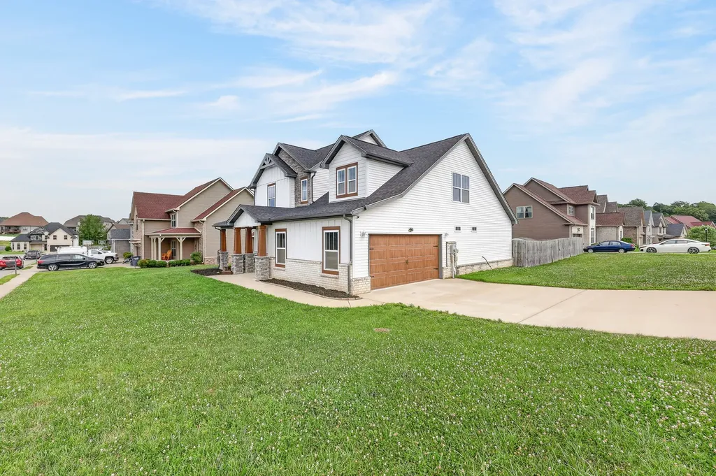 313 Piedmont Place Clarksville TN 37043