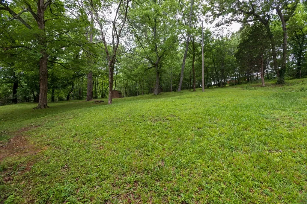 266 Denny Road Clarksville TN 37043