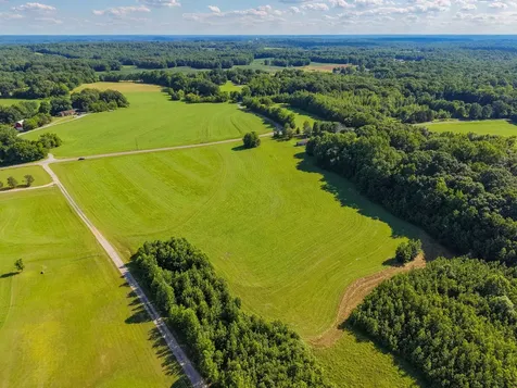 4 Poplar Ridge Road Chapmansboro TN 37035