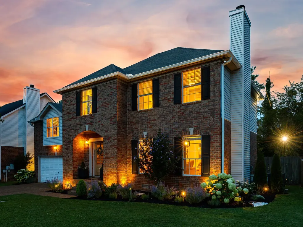 620 Independence Dr, E Franklin TN 37067