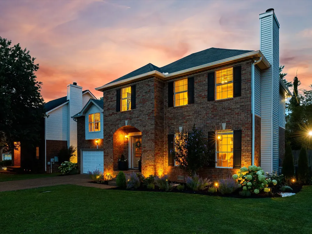 620 Independence Dr, E Franklin TN 37067