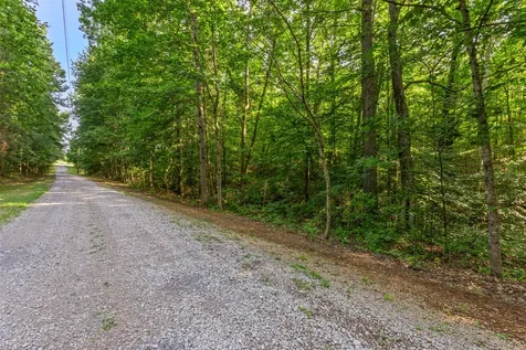 5 Poplar Ridge Road Chapmansboro TN 37035