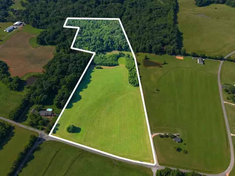 5 Poplar Ridge Road Chapmansboro TN 37035