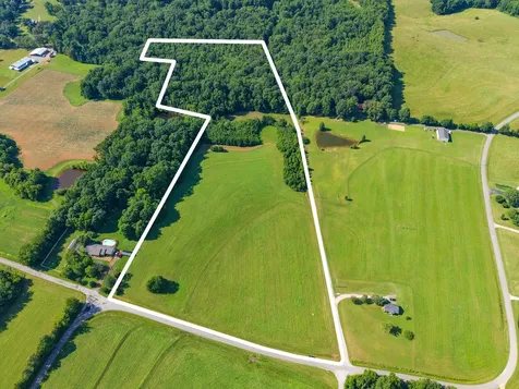 5 Poplar Ridge Road Chapmansboro TN 37035