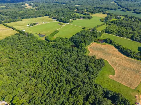5 Poplar Ridge Road Chapmansboro TN 37035