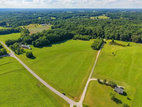 5 Poplar Ridge Road Chapmansboro TN 37035