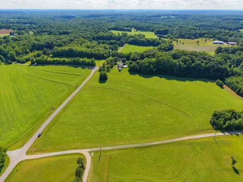 5 Poplar Ridge Road Chapmansboro TN 37035