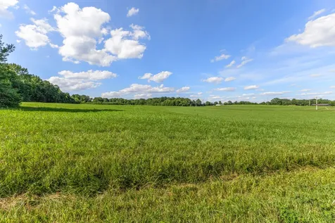 5 Poplar Ridge Road Chapmansboro TN 37035