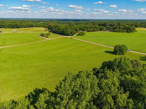 5 Poplar Ridge Road Chapmansboro TN 37035