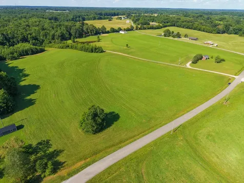 5 Poplar Ridge Road Chapmansboro TN 37035