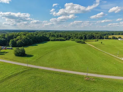 5 Poplar Ridge Road Chapmansboro TN 37035