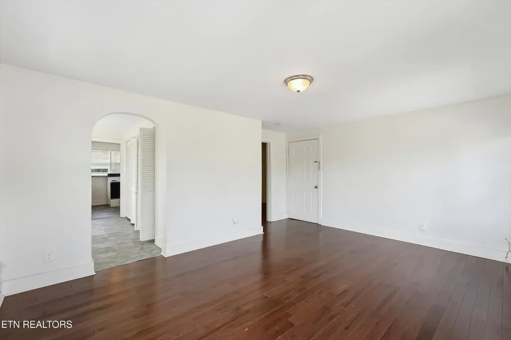 3206 E Magnolia Avenue Knoxville TN 37914