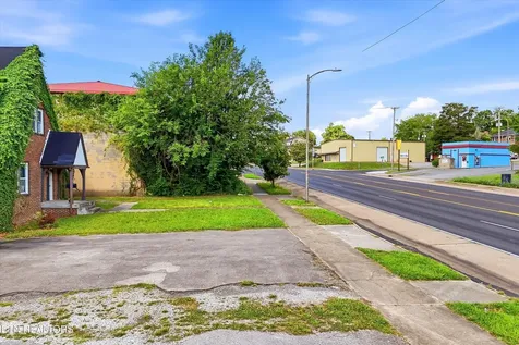 3208 E Magnolia Avenue Knoxville TN 37914