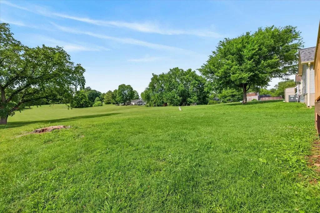 91 Grassmire Drive Clarksville TN 37042