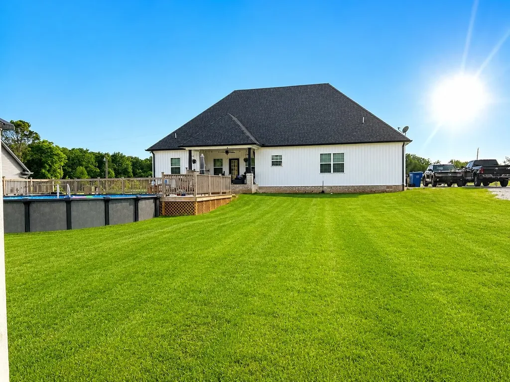 1104 Norton Road Manchester TN 37355