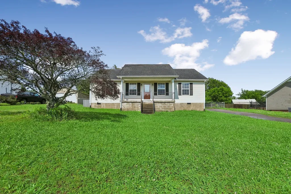 1131 Dodson Drive Lewisburg TN 37091