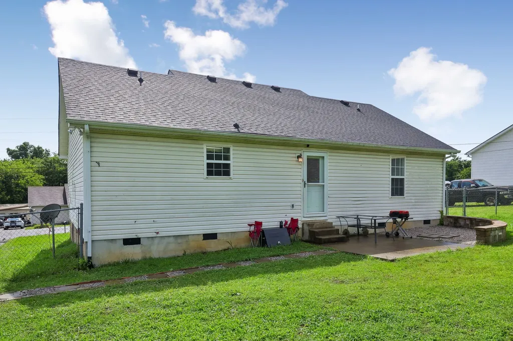 1131 Dodson Drive Lewisburg TN 37091
